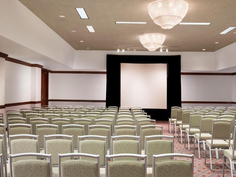 The Westin At Crown Center 4*